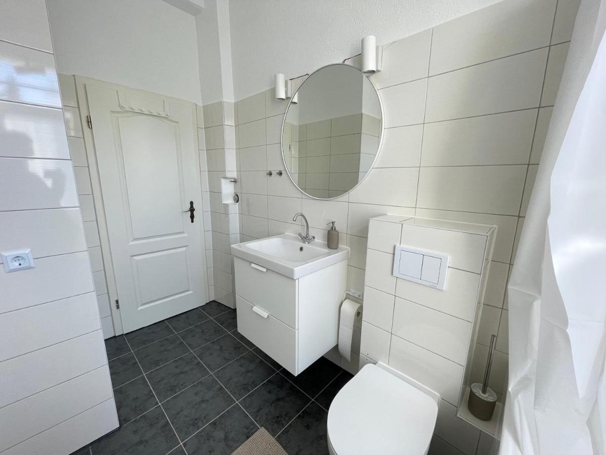 75Qm - 3 Rooms - Free Parking - Mallibase Apartments Hannover Exteriör bild