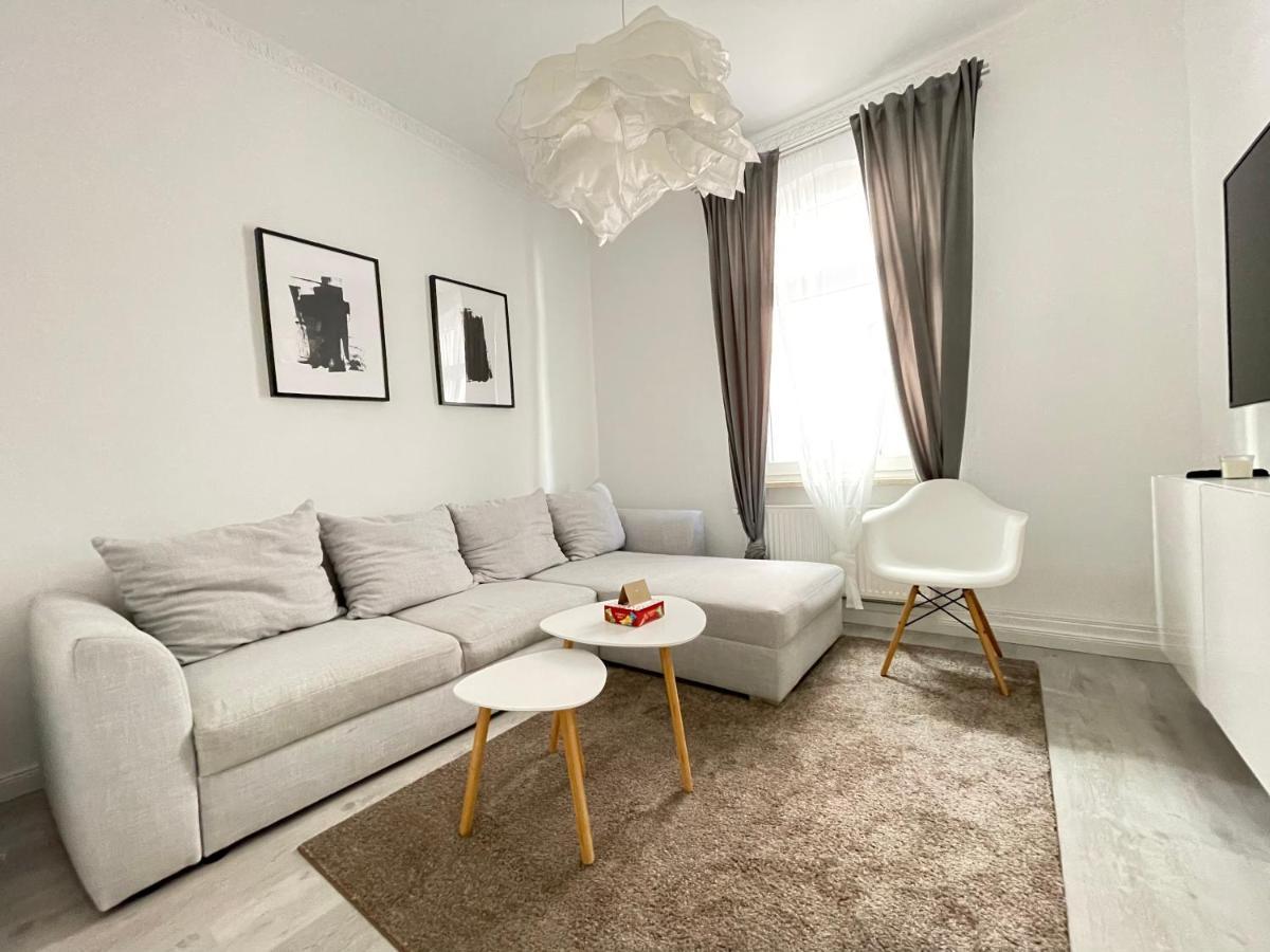 75Qm - 3 Rooms - Free Parking - Mallibase Apartments Hannover Exteriör bild